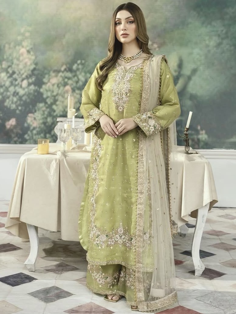 Top Lehenga And Dupatta Set
