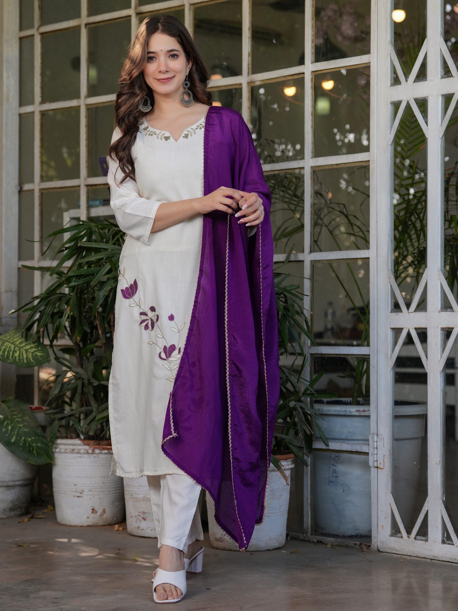 Viscose Rayon Embroidary Straight Kurta with Pant And Dupatta Set - Image 4