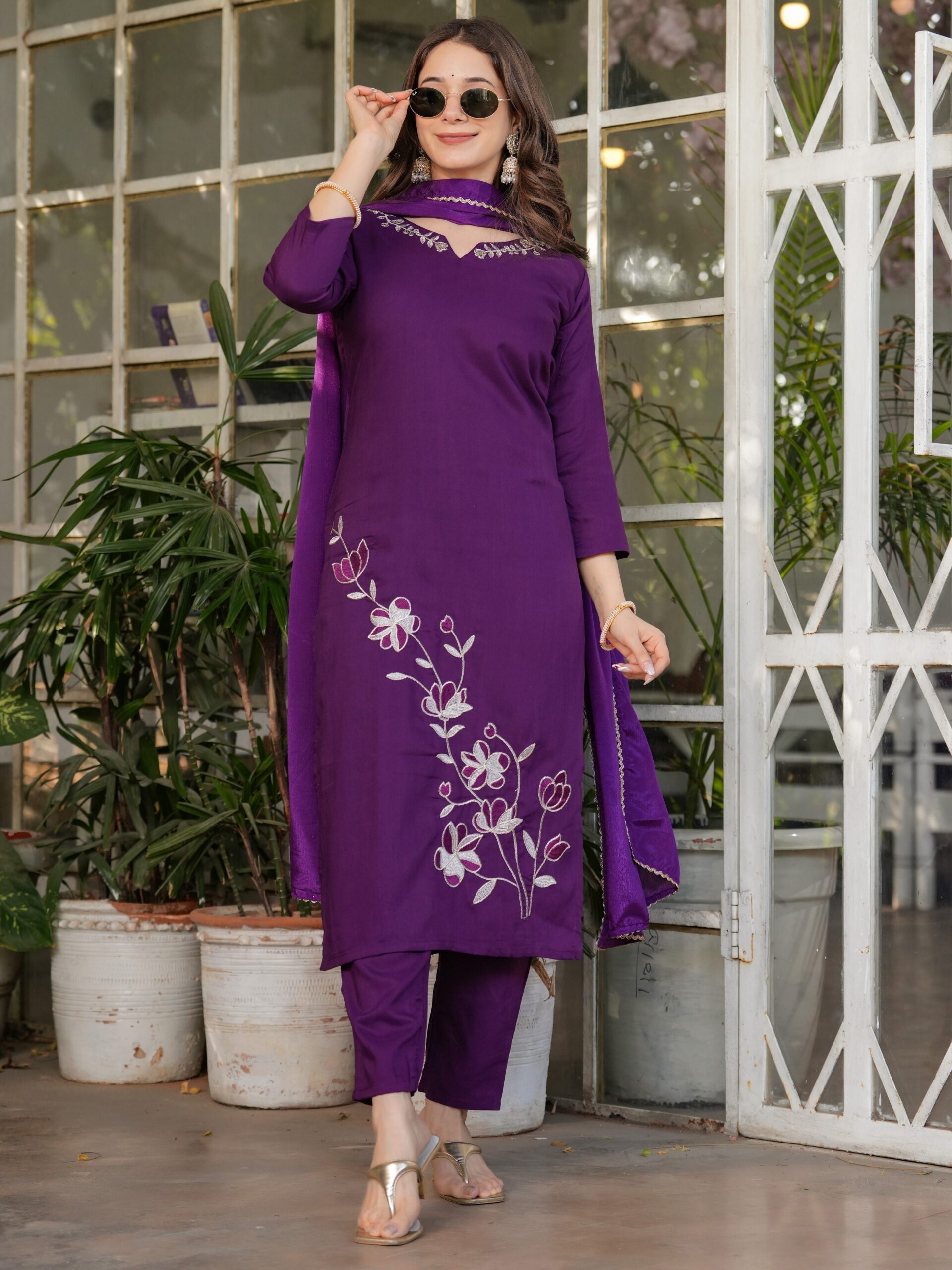 Viscose Rayon Embroidary Straight Kurta with Pant And Dupatta Set - Image 6