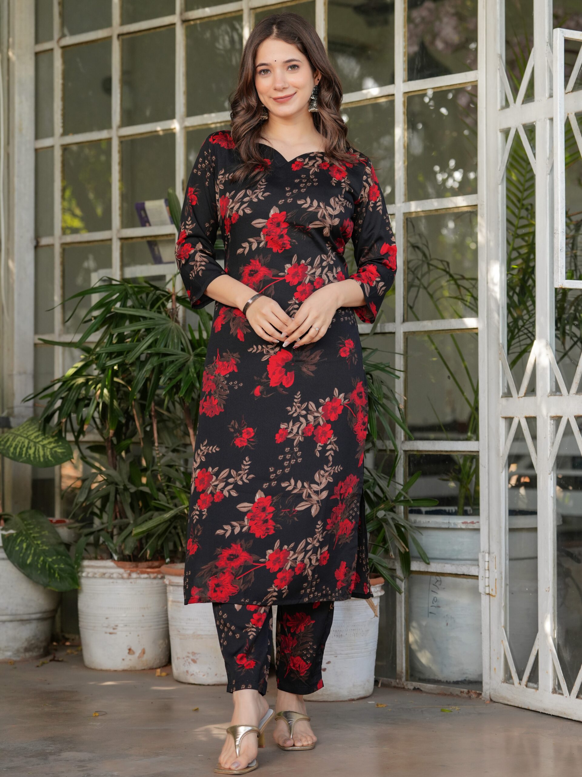 Women's Silk Blend Printed Straight Kurta with Pant And Dupatta Set - Image 6