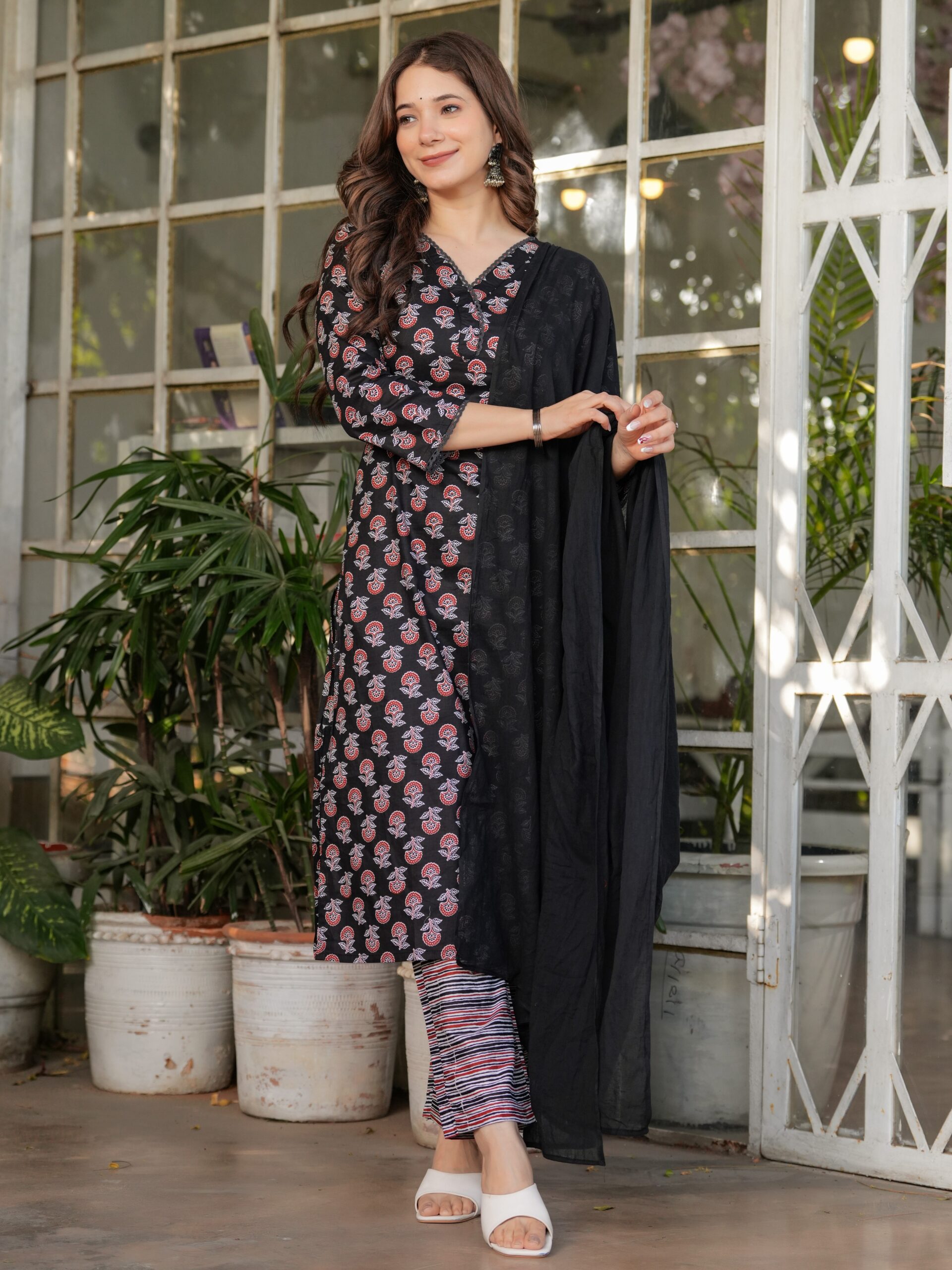 Black Kurta with Pant And Dupatta - Image 7