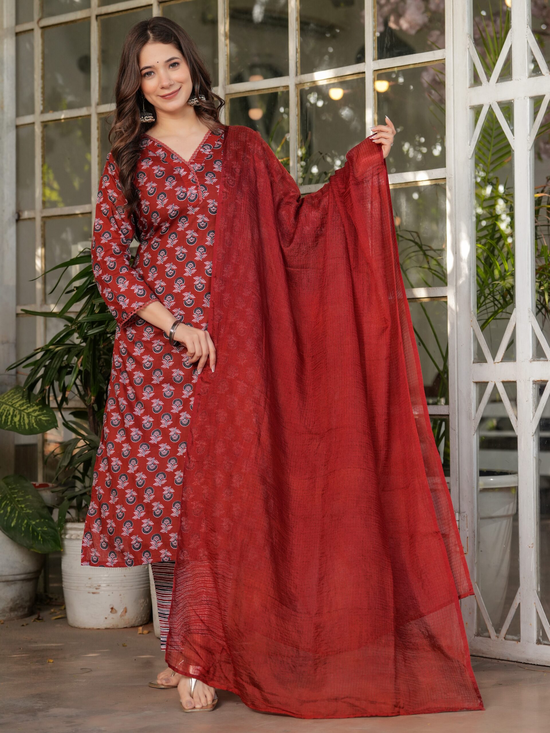 Maroon Kurta with Pant And Dupatta - Image 10