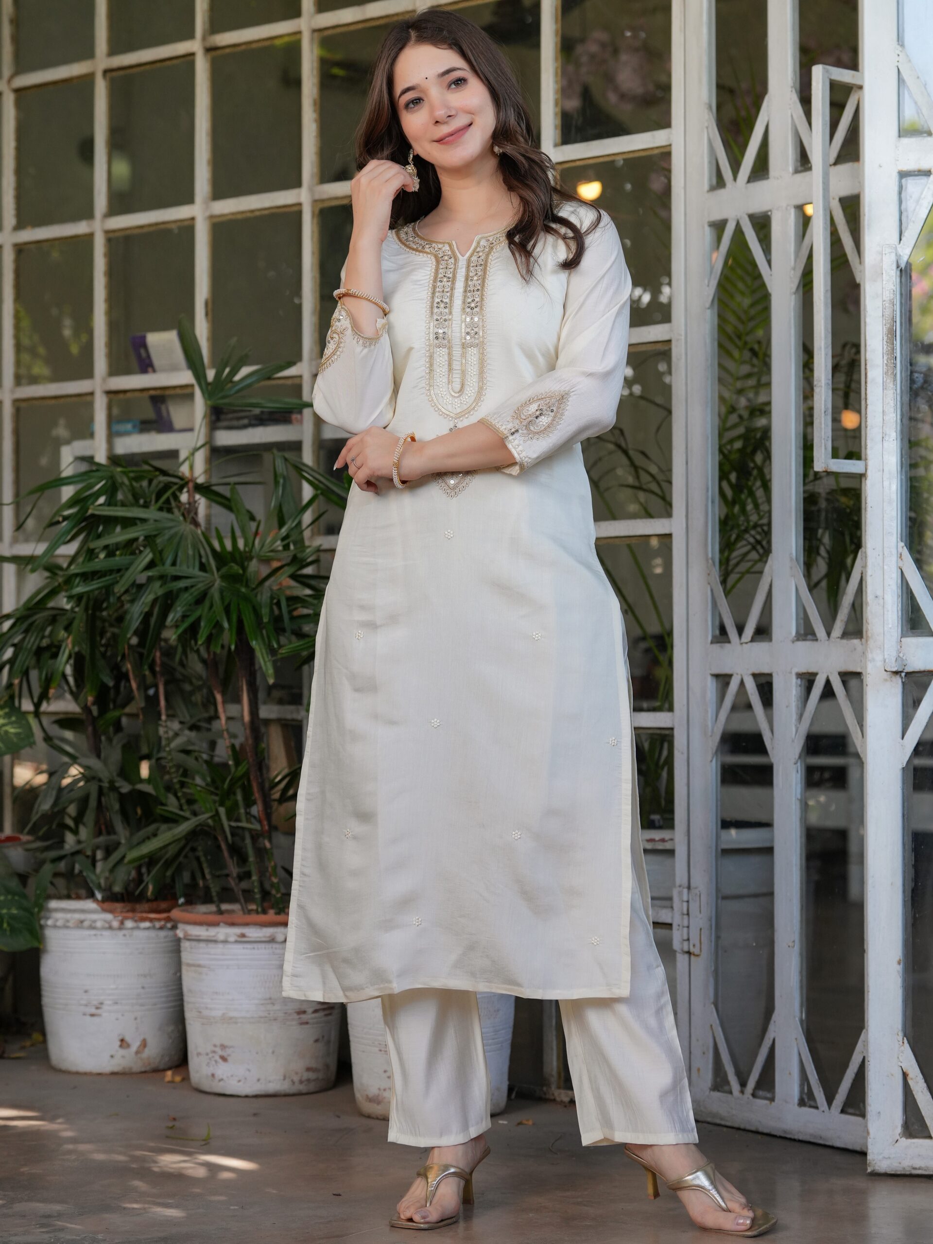 Kurta With Pant And Dupatta - Image 4