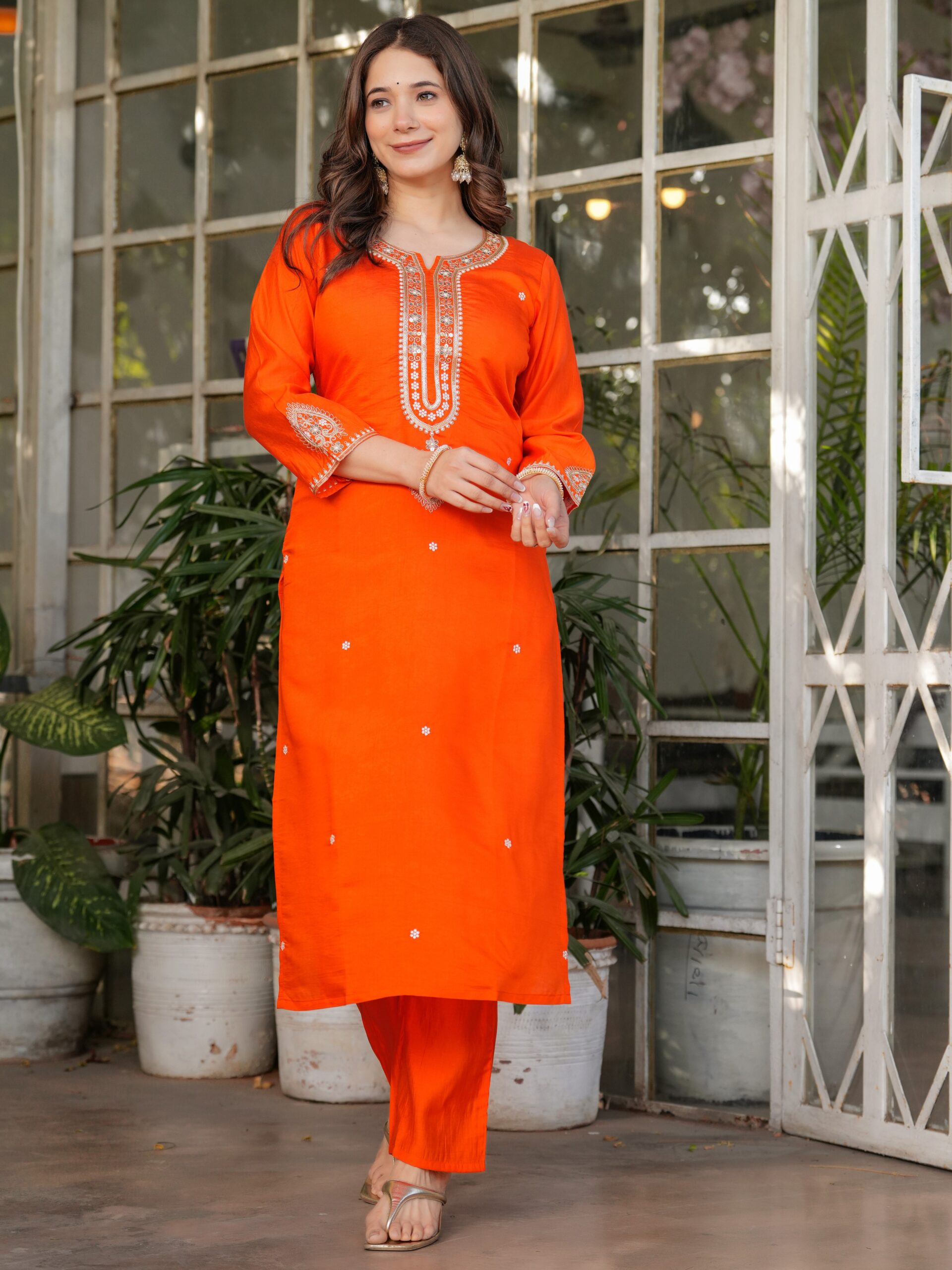 Kurta With Pant And Dupatta - Image 10