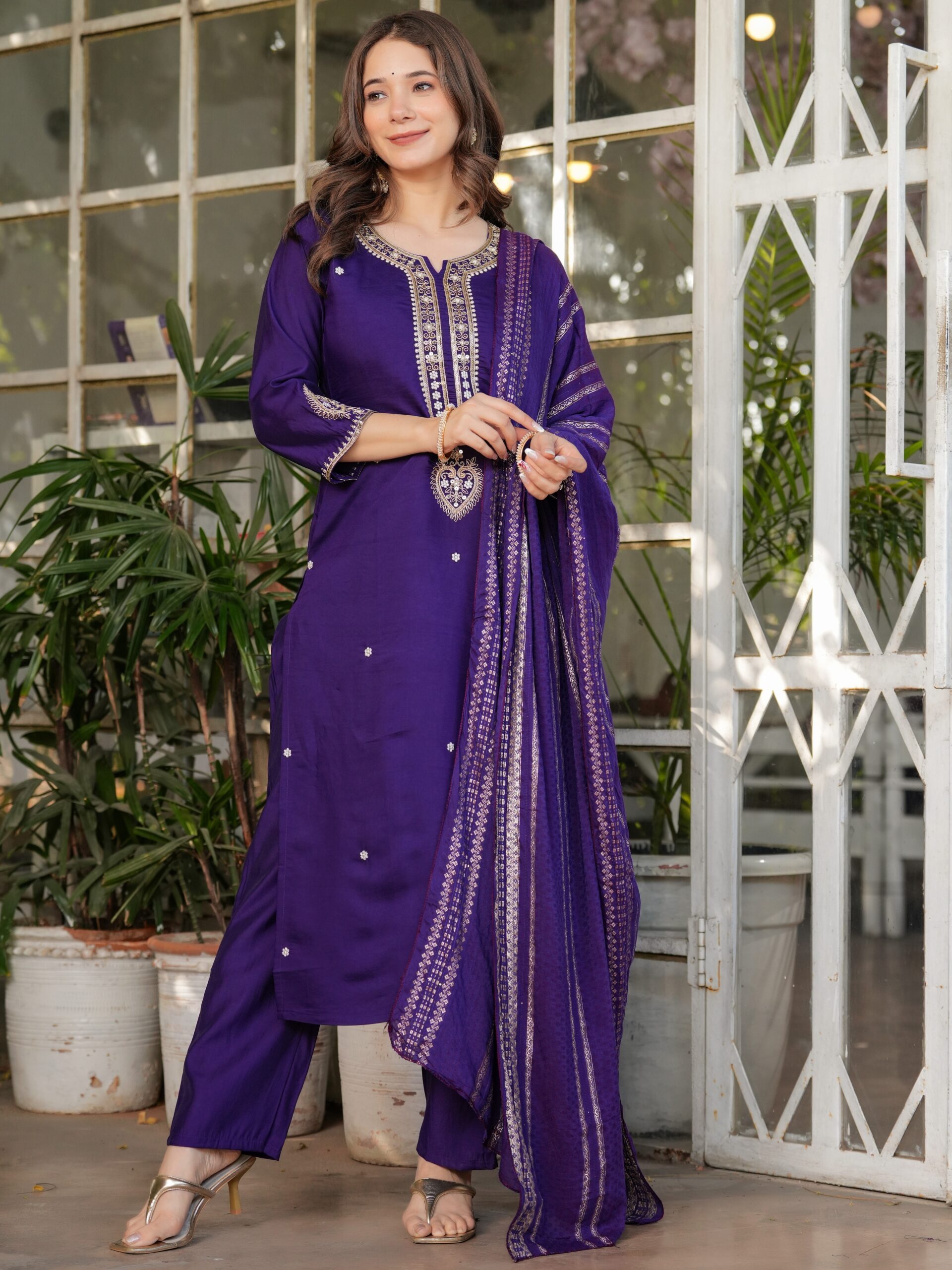 Kurta With Pant And Dupatta - Image 8