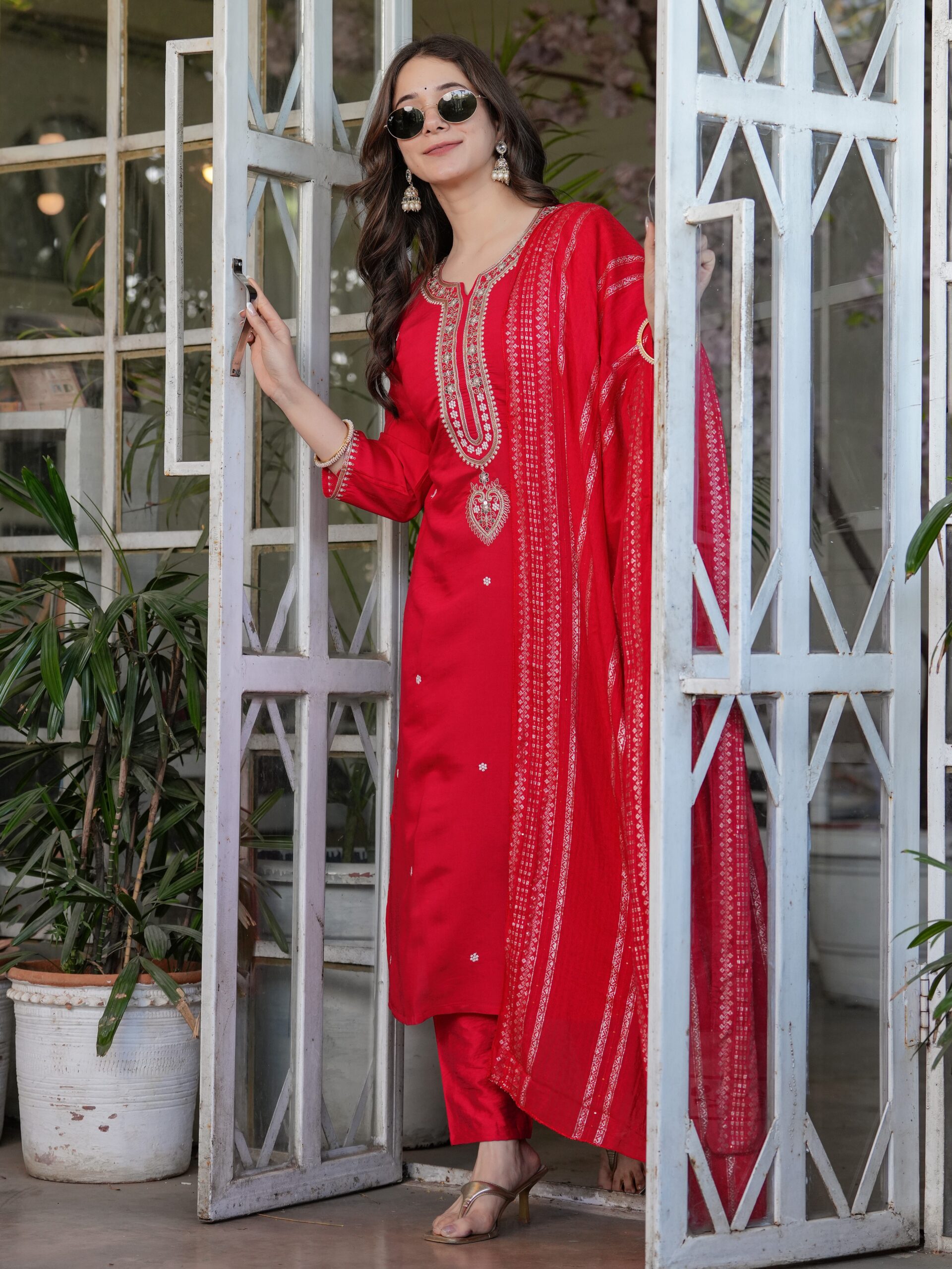 Kurta With Pant And Dupatta - Image 13