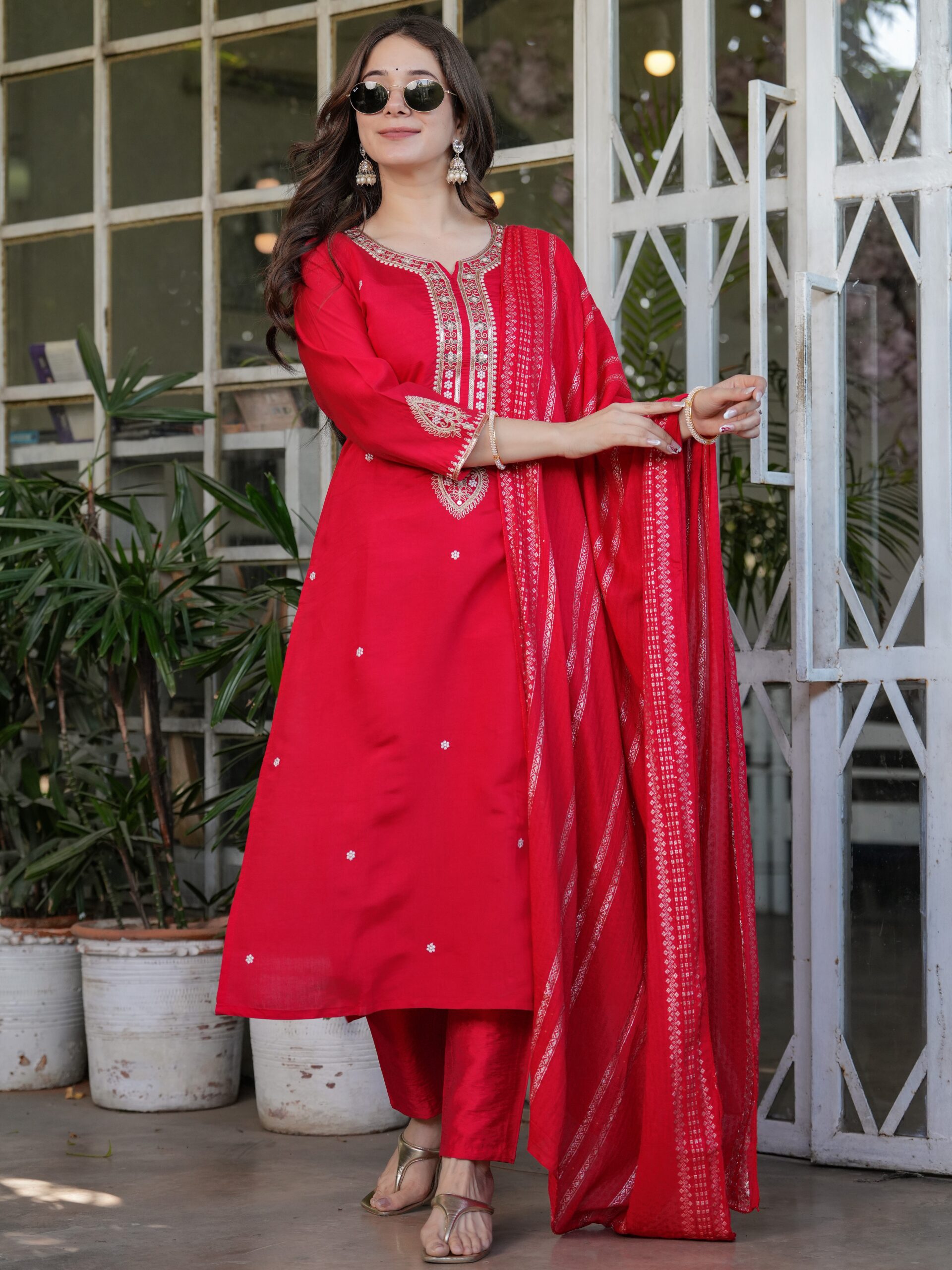 Kurta With Pant And Dupatta - Image 11