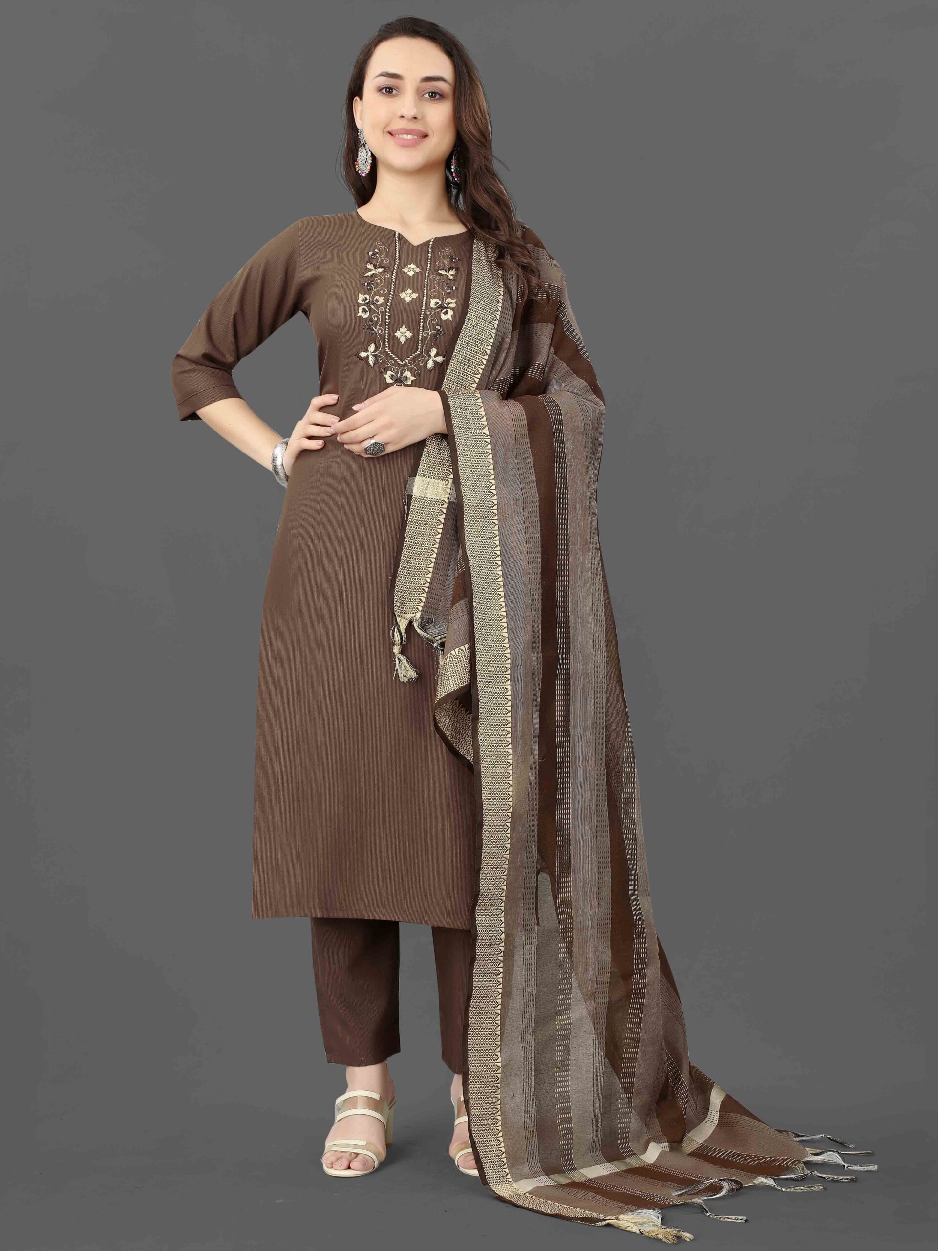 COTTOAN BLEND KURTI WITH PANT & DUPATTA - Image 4