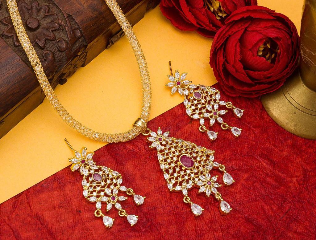 Trendy Pendant Set for Women