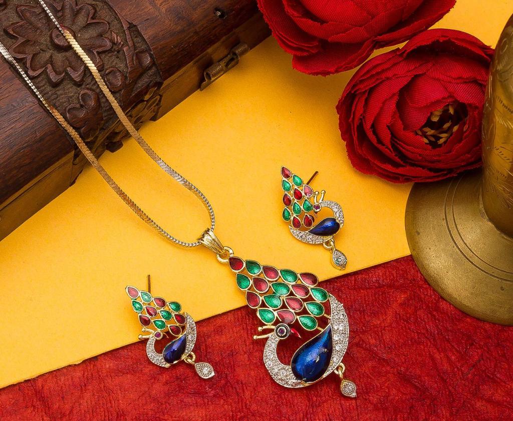 Trendy Pendant Set for Women