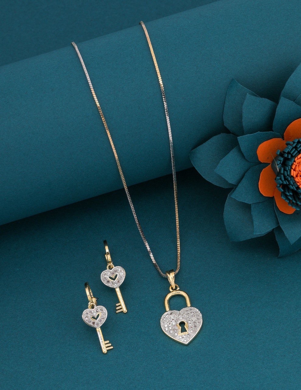 Trendy Pendant Set for Women