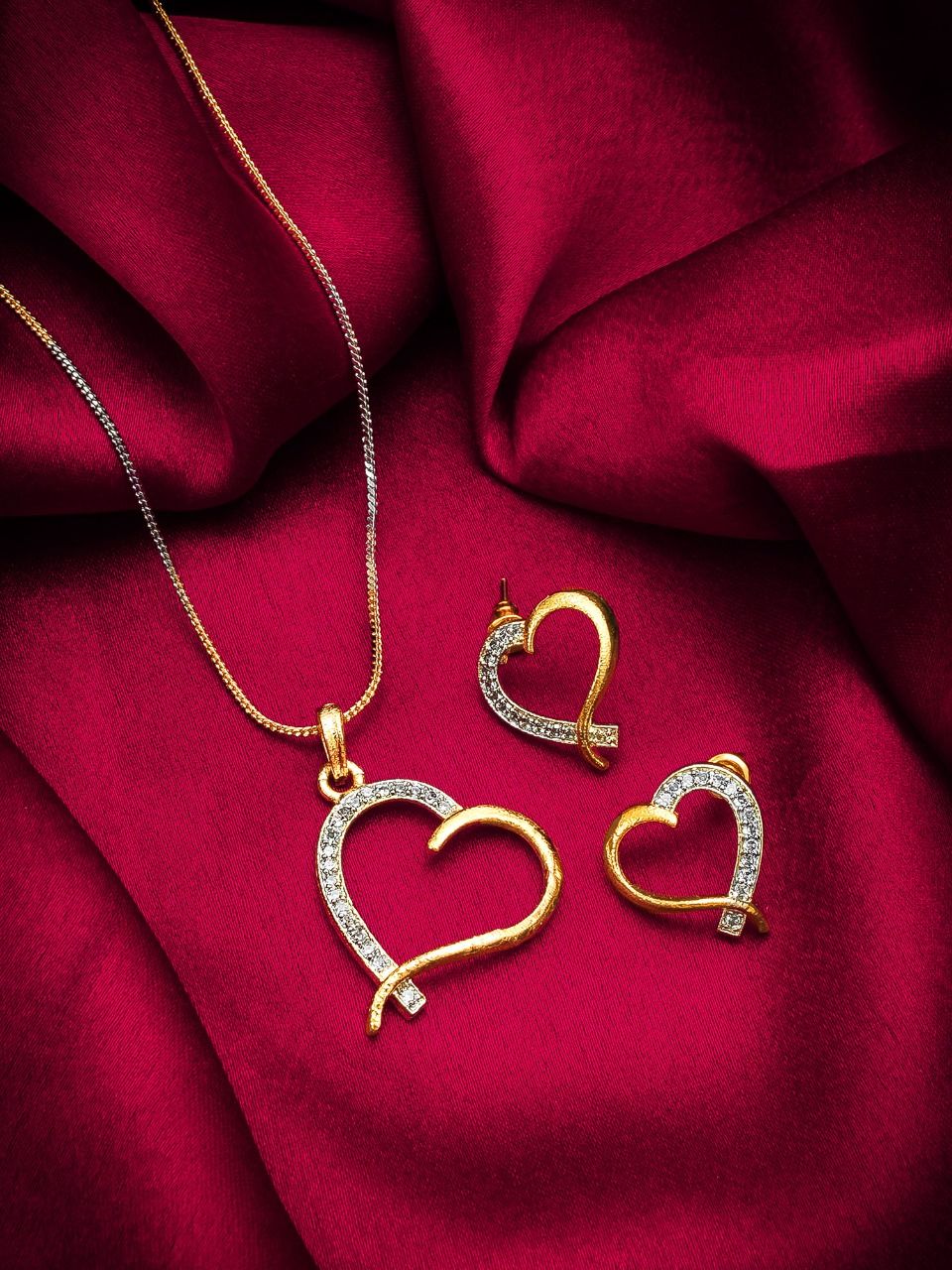 Trendy Pendant Set for Women