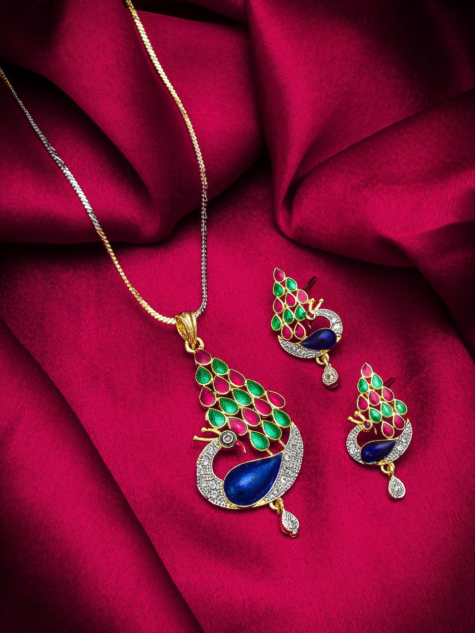 Trendy Pendant Set for Women