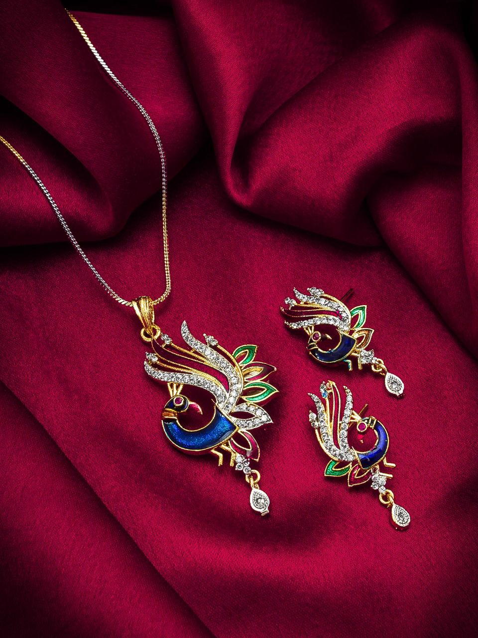Trendy Pendant Set for Women