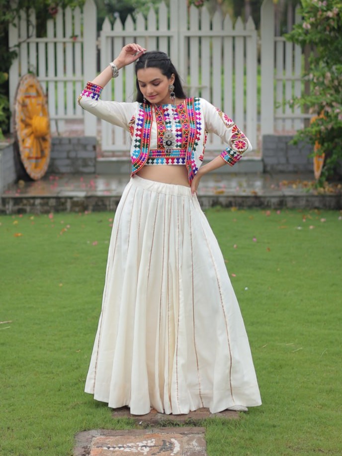 Kutchi Gamthi Embroidered Work Lehenga Choli - Image 9