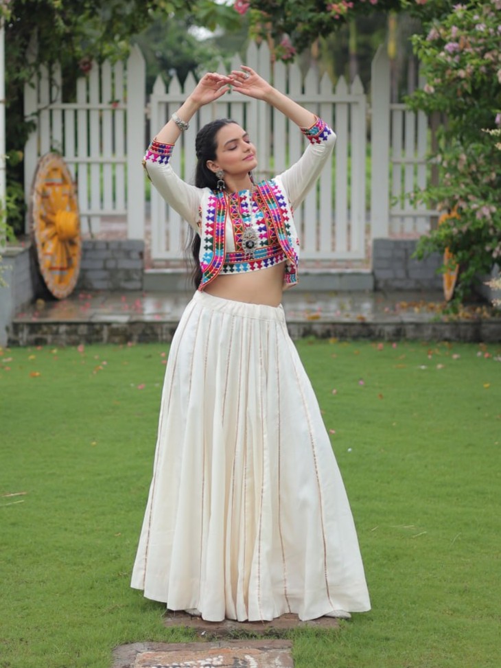 Kutchi Gamthi Embroidered Work Lehenga Choli - Image 7