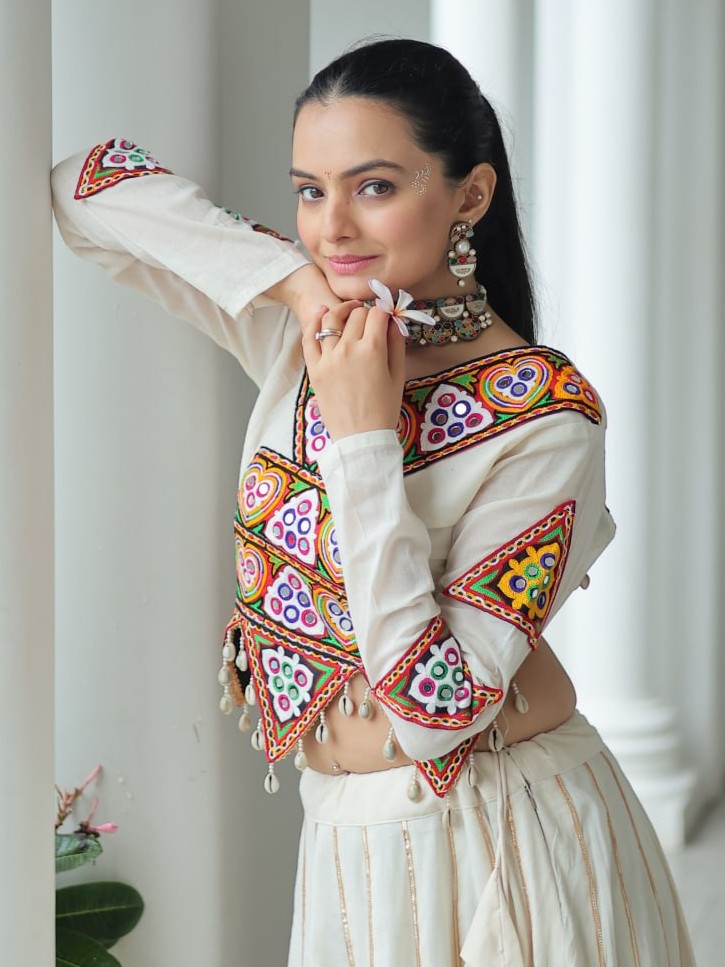 Kutchi Gamthi Embroidered Work Lehenga Choli - Image 6