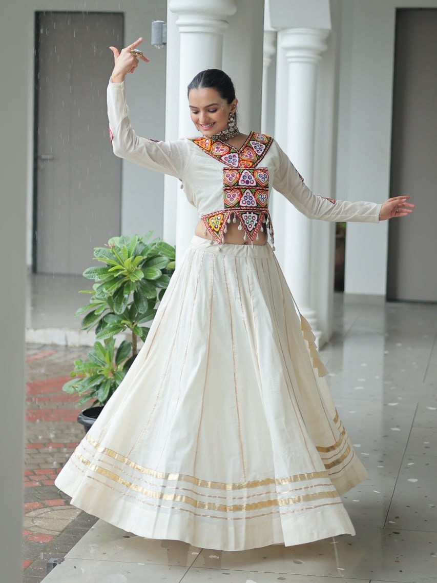 Kutchi Gamthi Embroidered Work Lehenga Choli - Image 3